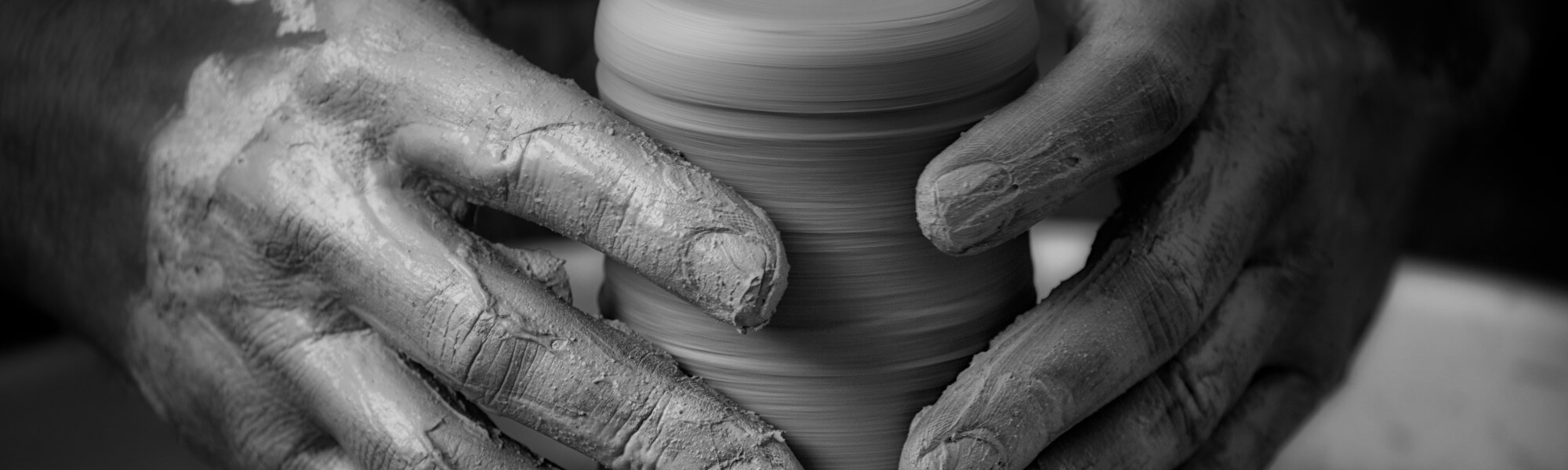 venta de jarrones de cerámica fabricados a mano